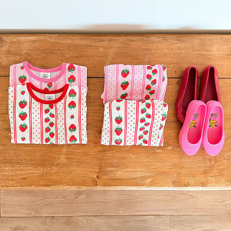 ueo/48. strawberry plitch set S-XL