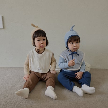 lalaland/85. bebe ailet big bib FREE