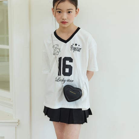 sm2/8. v neck bear T-shirt 9-17