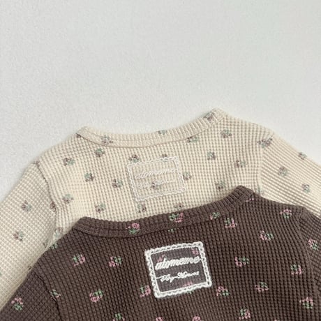 atomeme/17. Latte T-shirt S-XL