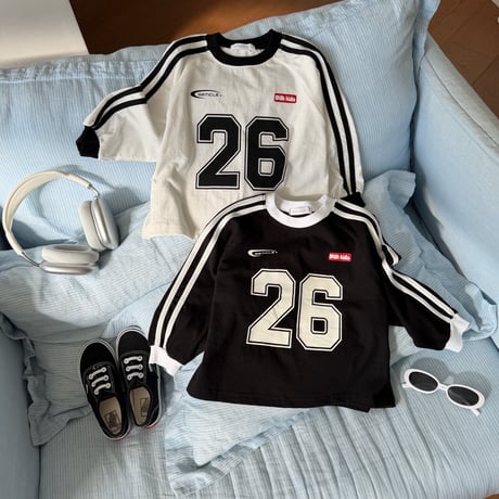 matilda/86. 26 two line raglan T-shirt 15-19