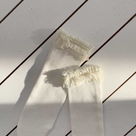 bebeholic/52. tulip knee socks FREE