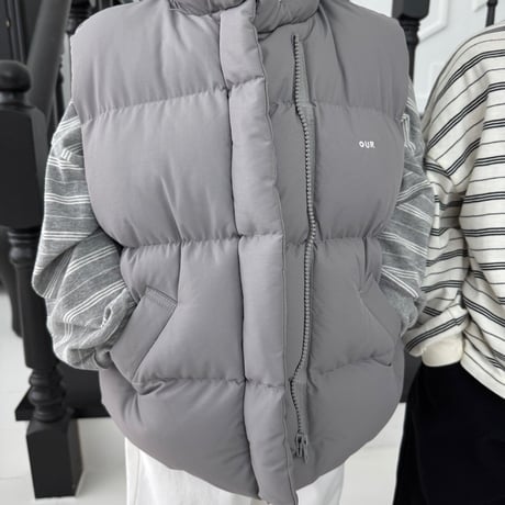 our/88. 26FW padding vest ADULT