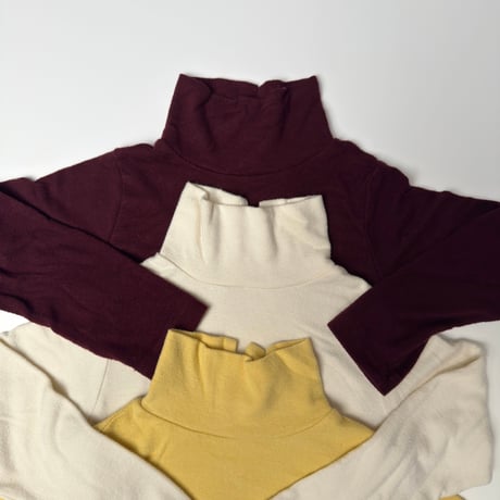 andbutter/73. Slit Neck Turtleneck Tee JS-JM