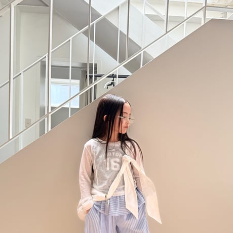 comma/86. sisuru label T-shirt 140-150