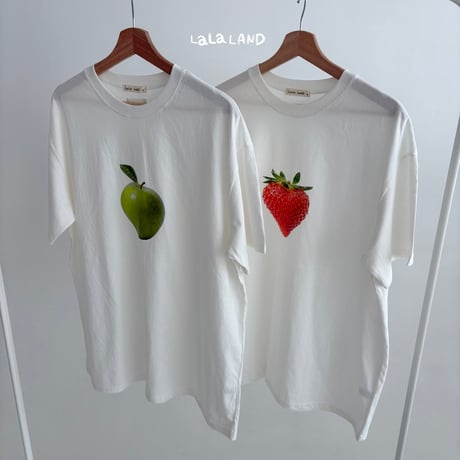 lalaland/2. very apple T-shirt FREE