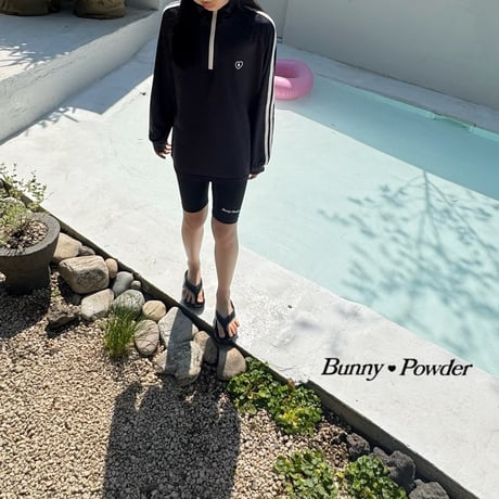 bunnypowder/246. track rash guard  S(95-105CM)-M(105-120CM)