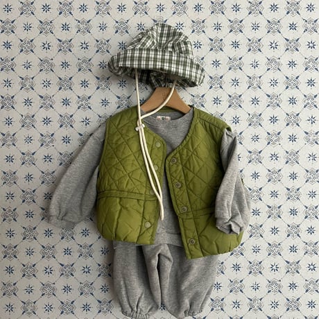 gou/147. B- divide vest 2(6-12M)-3(12-18M)