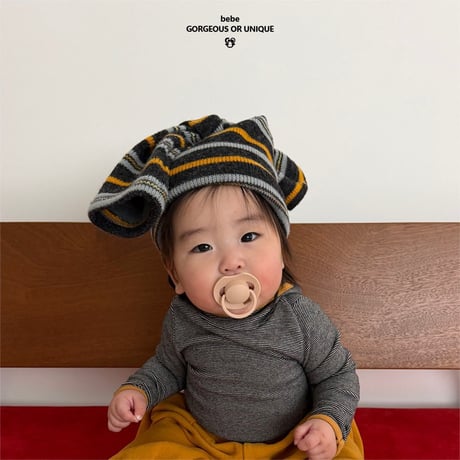 gou/7. B- present beanie 1(12-18M)