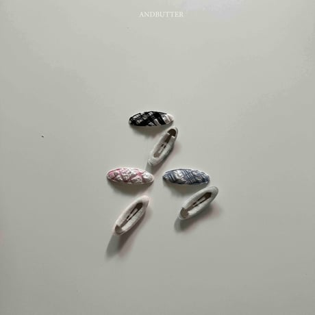 andbutter/2. Rustling Check Hair Pin FREE