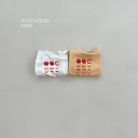 blackbean/18. apple bebe T-shirt S-M