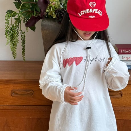 minimal/53. heart lace T-shirt S-XL