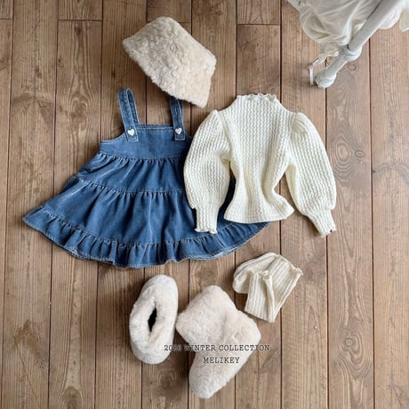 melikey/112. twist long socks FREE