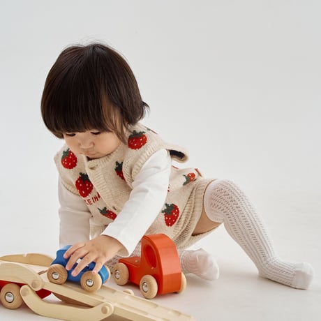 hereiam/15. strawberry knit overalls 18M-S