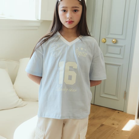sm2/8. v neck bear T-shirt 9-17