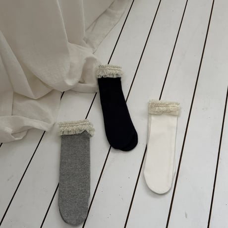 bebeholic/52. tulip knee socks FREE