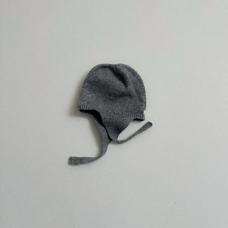 minirobe/50. Earflap knit beanie FREE