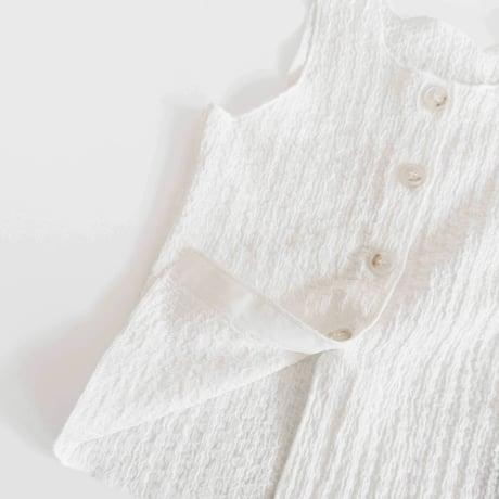 urbanrabbit/37. Crinkle Button Sleeveless Top JS-JM