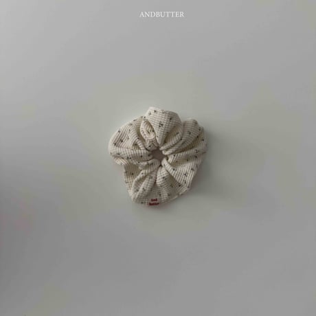andbutter/6. Waffle scrunchies FREE