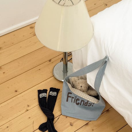 bananaj/47. friends bag FREE
