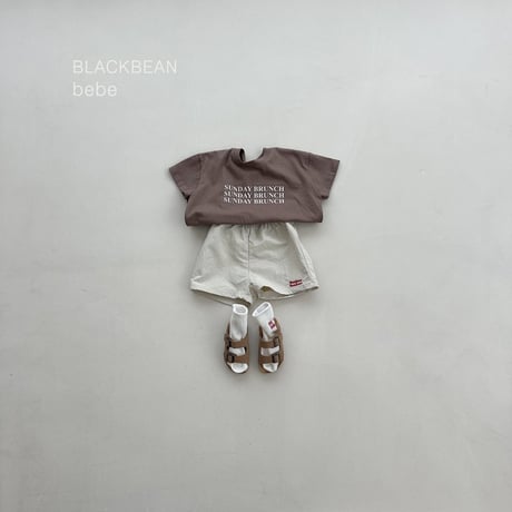 blackbean/25. lunch bebe T-shirt S-M
