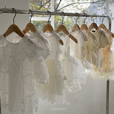 aosta/30. Lace Simple Vest FREE