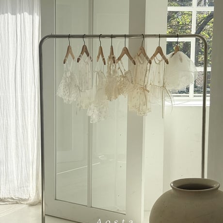 aosta/30. Lace Simple Vest FREE