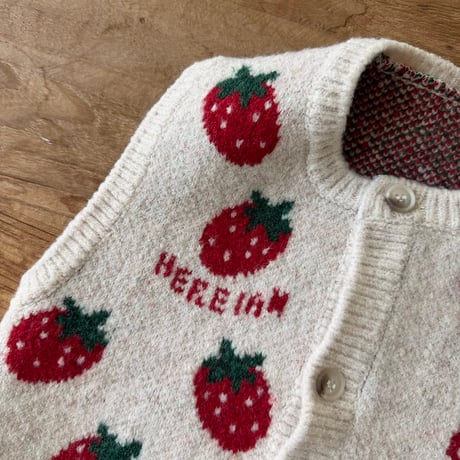 hereiam/16. strawberry knit vest 18M-S
