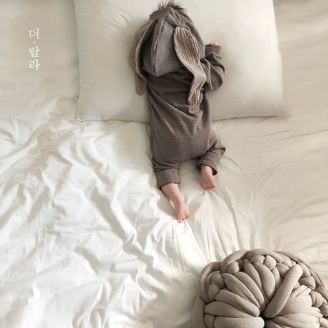 thelala/31. 41 rabbit suit XS-M
