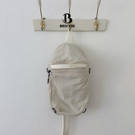 bienjoie/74. colin back pack  FREE