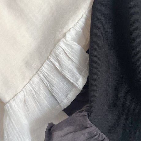 atomeme/10. Say Frill T-Shirt? S-XL