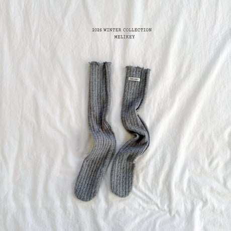 melikey/112. twist long socks FREE