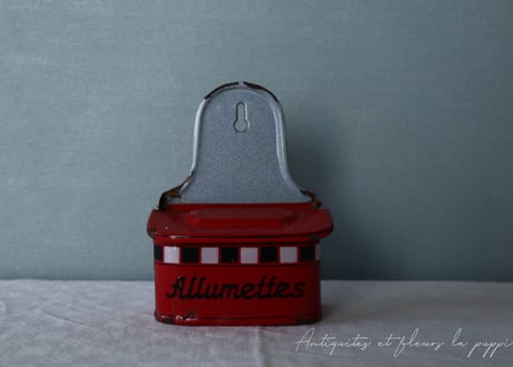 Antiquités et fleurs la Puppi