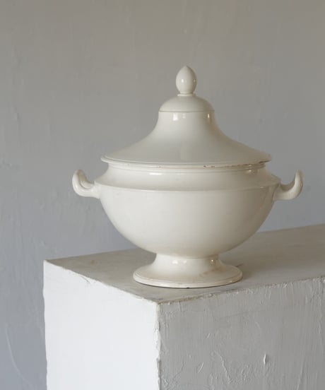 Faience Fine Soupiere