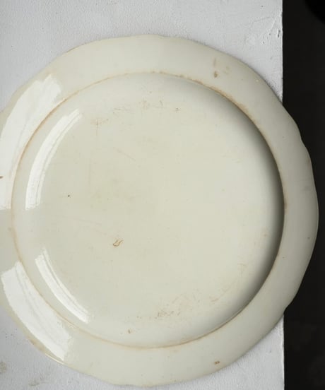 Faïence Fine / Assiette a bordfleuri