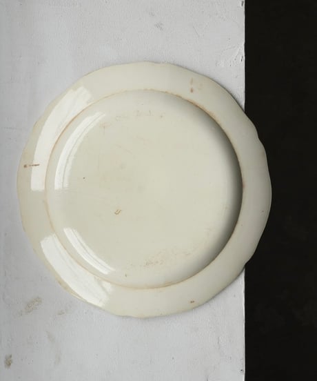 Faïence Fine / Assiette a bordfleuri