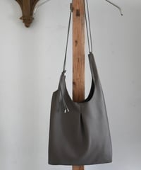 HAAL  ALTERNATE SHOPPING BAG M