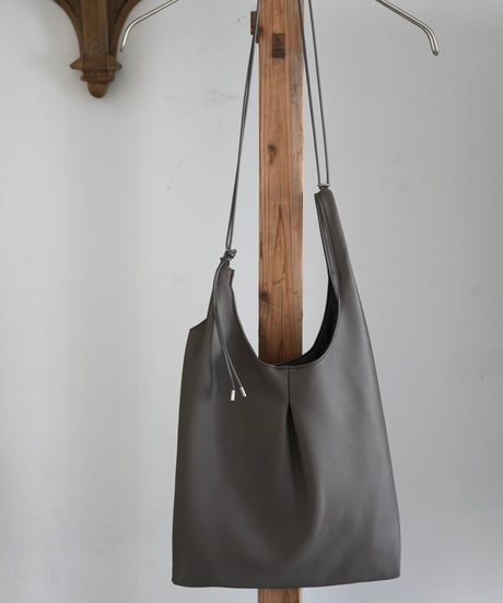 HAAL  ALTERNATE SHOPPING BAG M