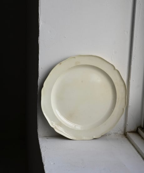 Faïence Fine / Assiette a bordfleuri