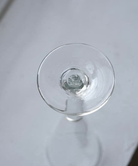un verre à champagne  ４