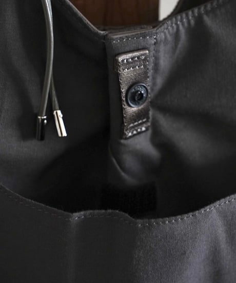 HAAL  ALTERNATE SHOPPING BAG M
