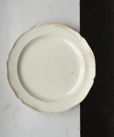 Faïence Fine / Assiette a bordfleuri