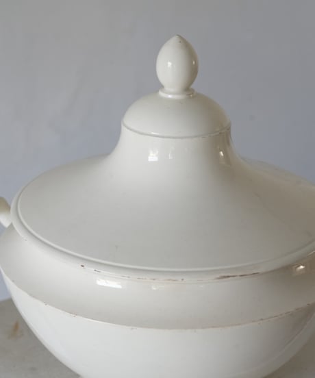 Faience Fine Soupiere