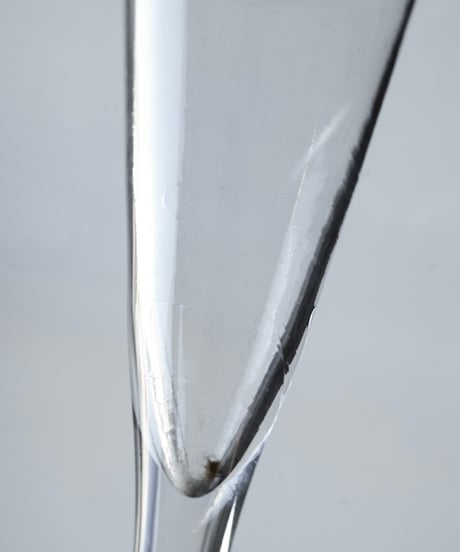 un verre à champagne  ４