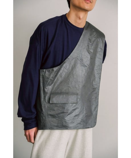 REVERBERATE BAG VEST