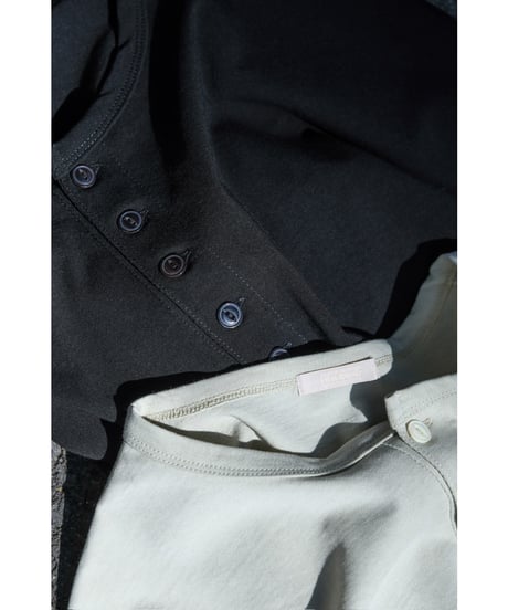 ULTERIOR TWISTED TENJIKU HENLEY NECK