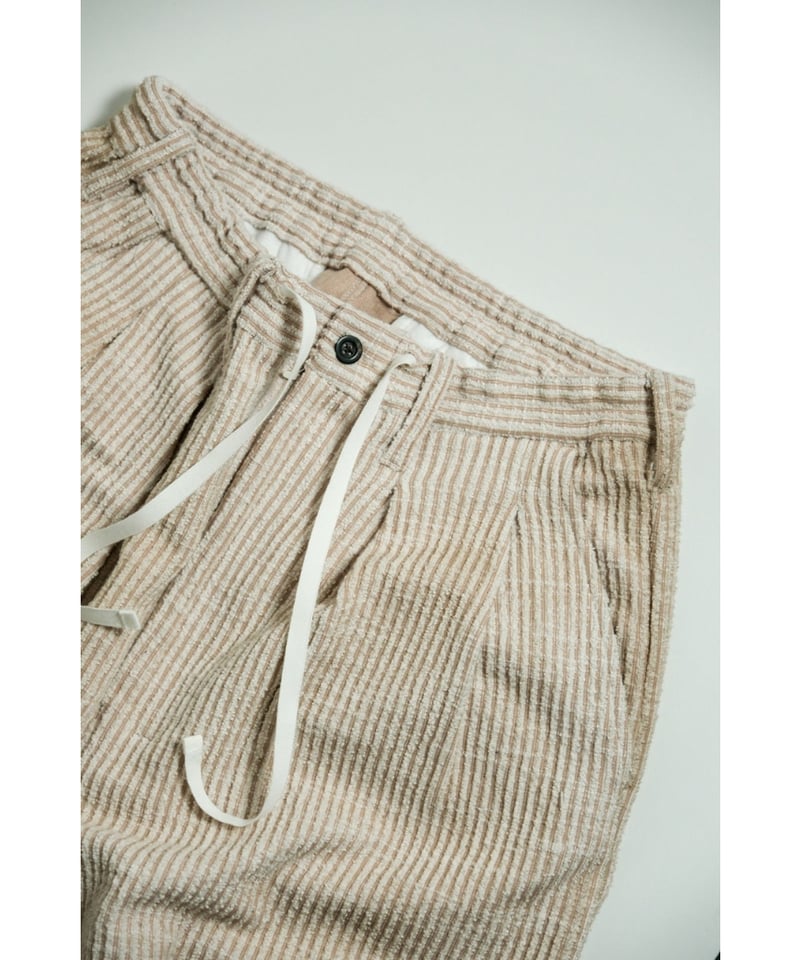 ANCELLM CUT STRIPE EASY SLACKS | MusterWerk Sud. ANCELLM CUT STRIPE EASY SLACKS | MusterWerk Sud.
