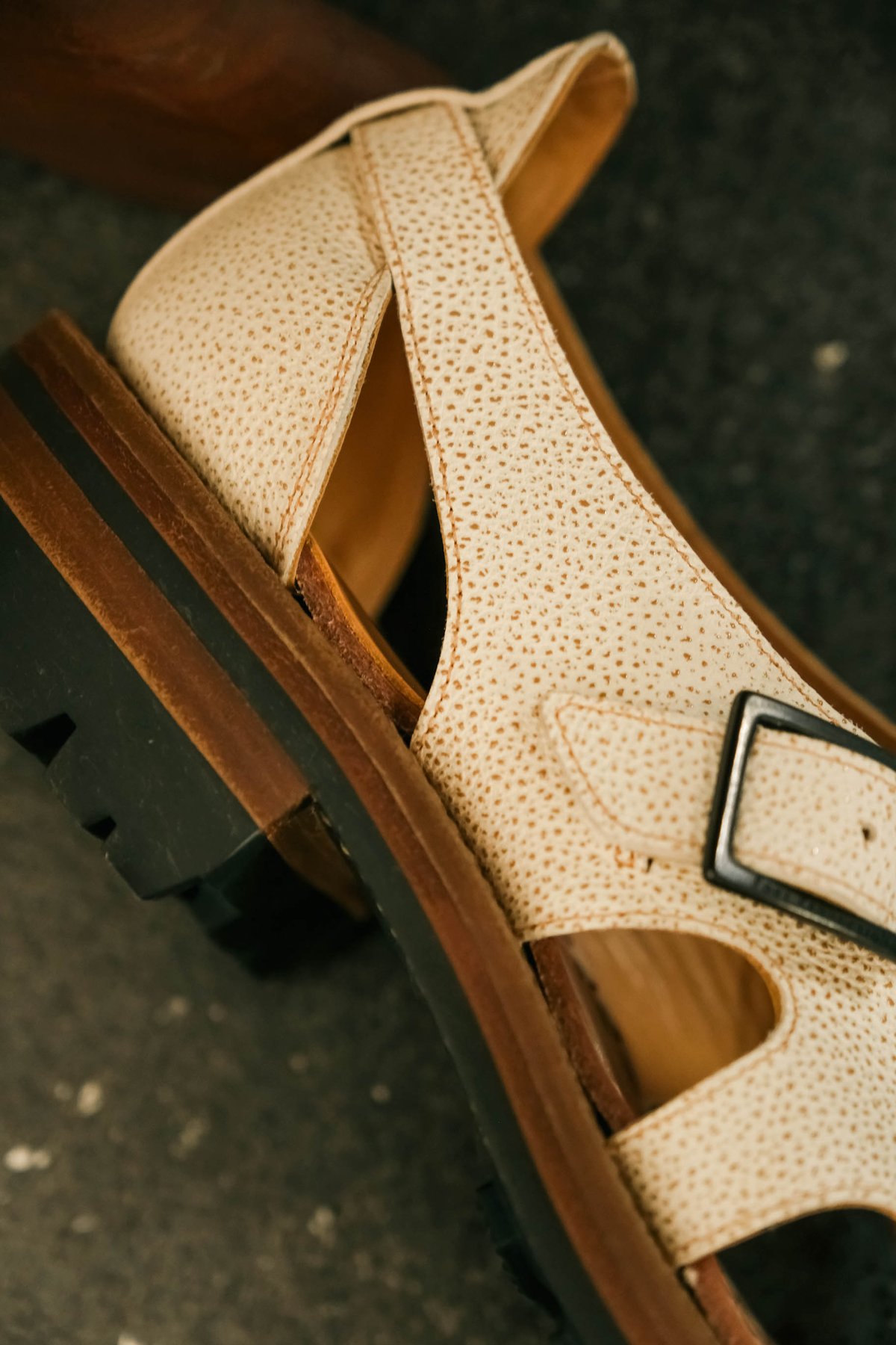 靴 Post Production Hunt Sandals 6 1/2 Post Production Hunt Sandals 6 1/2