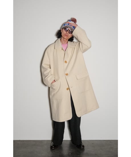 PERIOD FEATURES "Exclusive" SOUTIEN COLLAR COAT