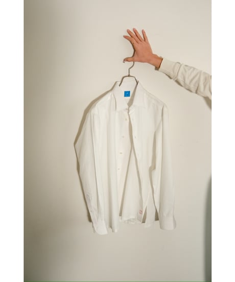 PERIOD FEATURES 250 count 2 ply Khadi Standard Shirts